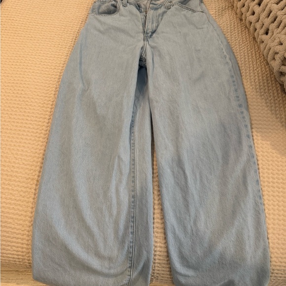 Levi’s Women’s Cinch Baggy - Picture 3 of 8